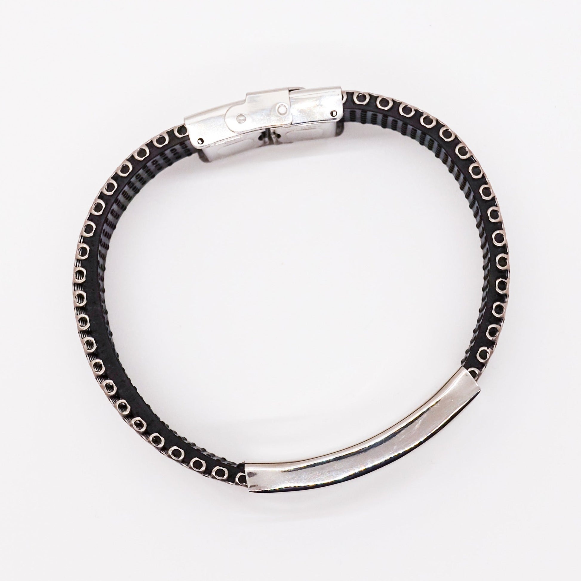 Elegant Stainless Steel Bracelet for Women – Hypoallergenic & Rust-Free