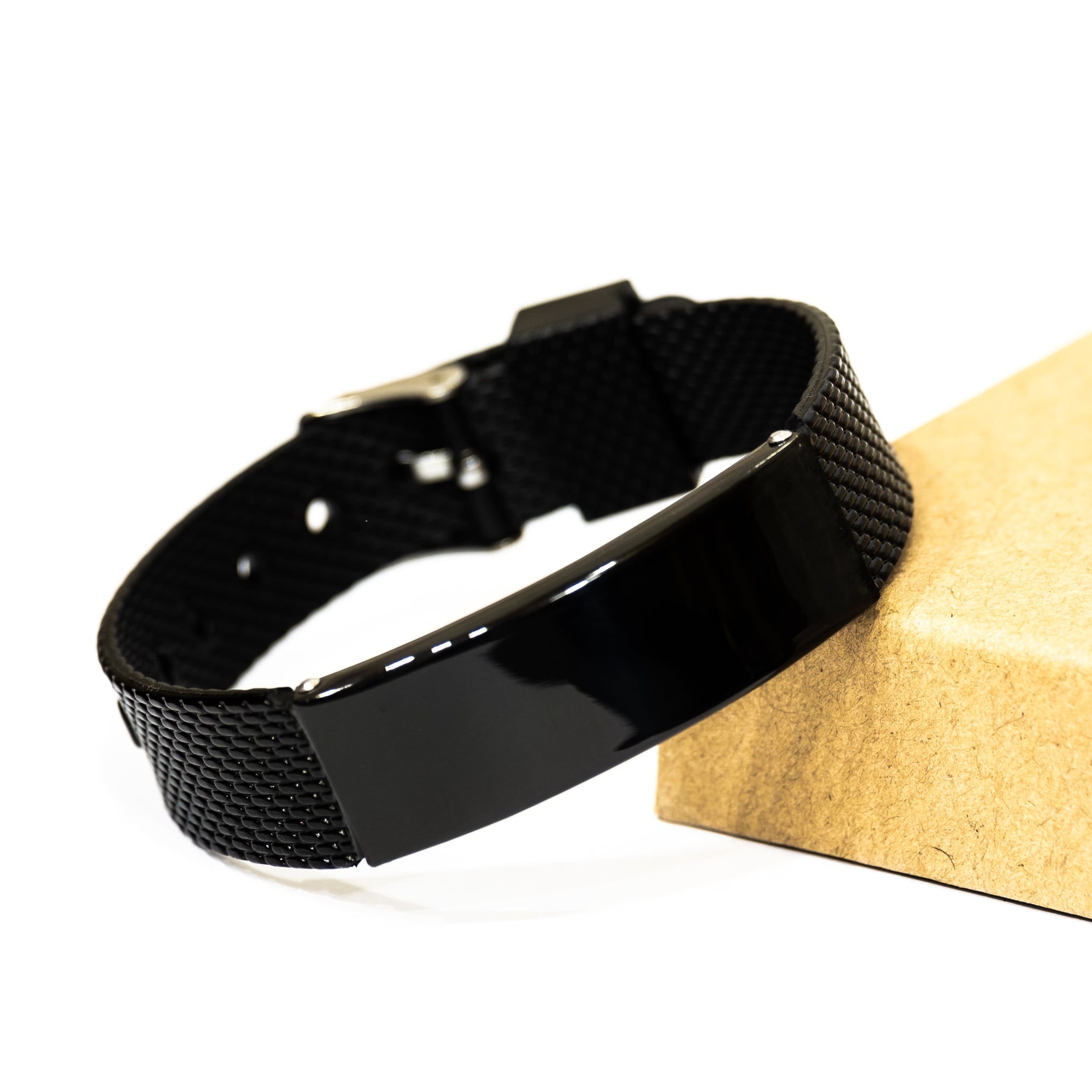 Stylish Black Shark Mesh Bracelet for Men – Stainless Steel Design