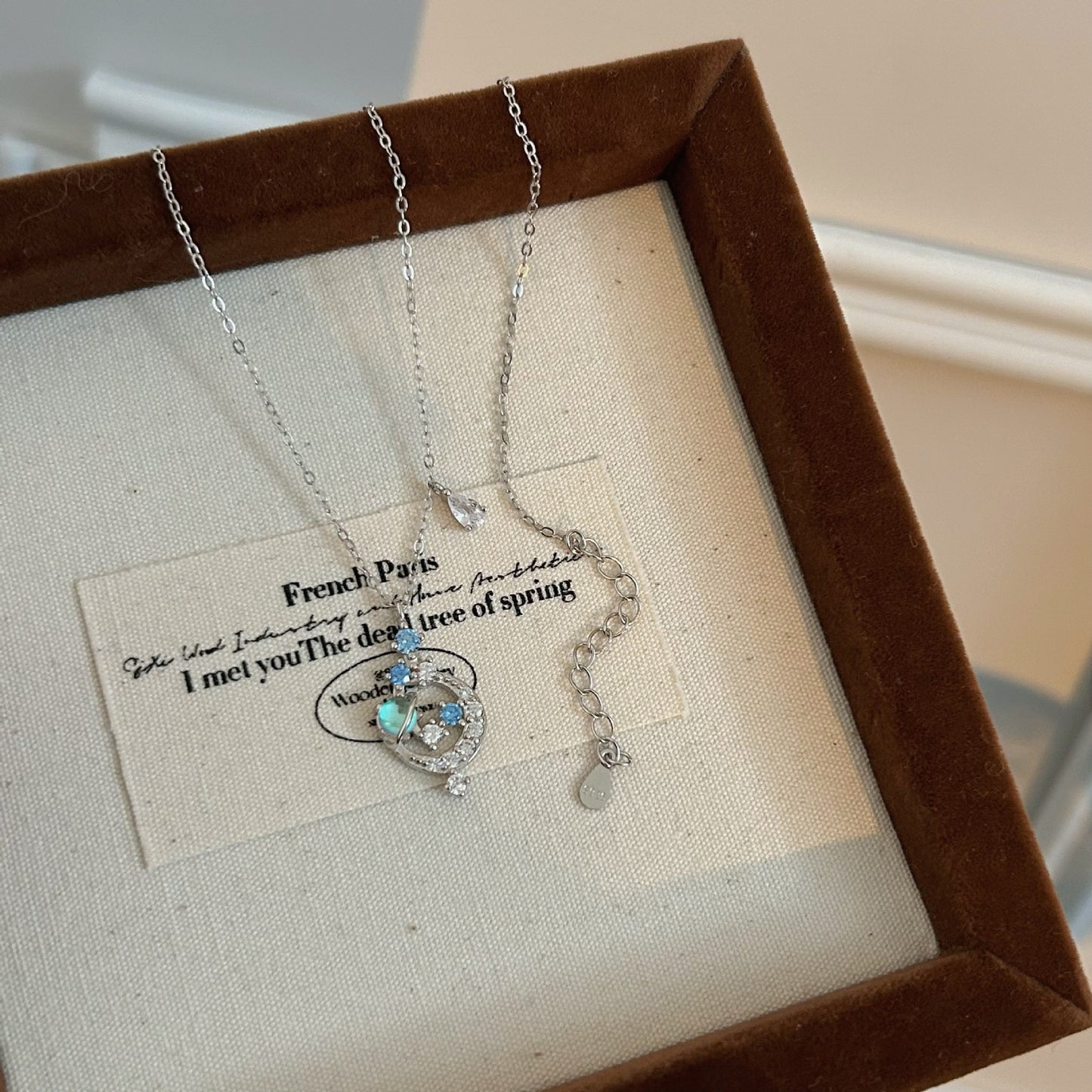 S925 Sterling Silver Moonstone Planet Necklace – Light Luxury Forest Style Clavicle Chain