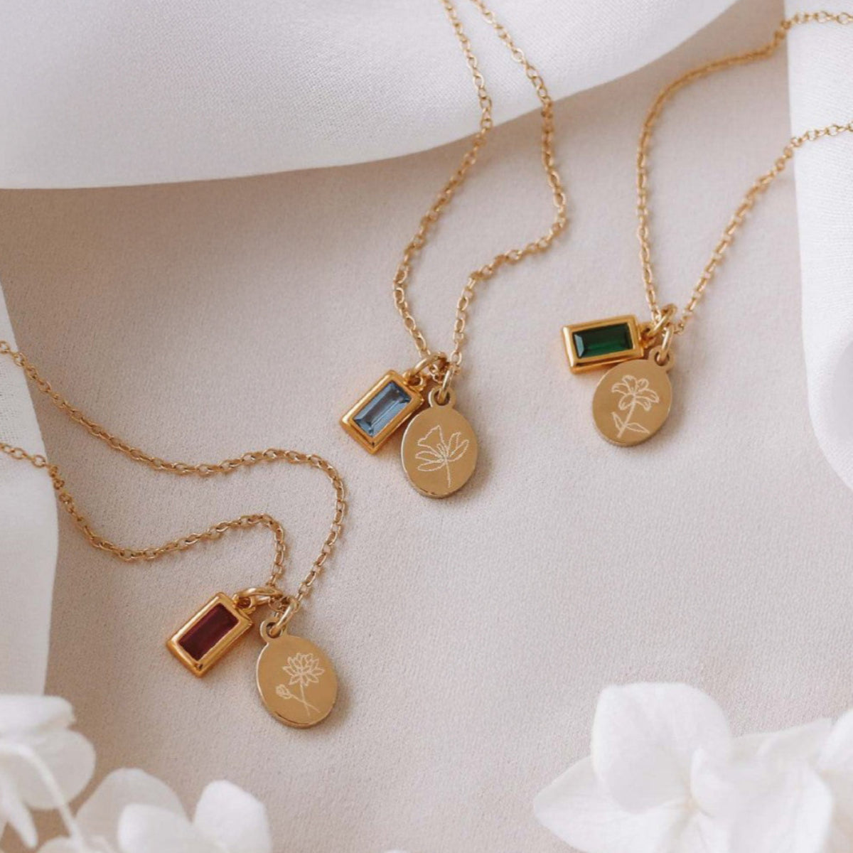 Birth Flower Necklace with Birthstone, Personalized Jewelry for Her, Moms Birthday Gift, Birthstone Jewelry, Flower Pendant Gift