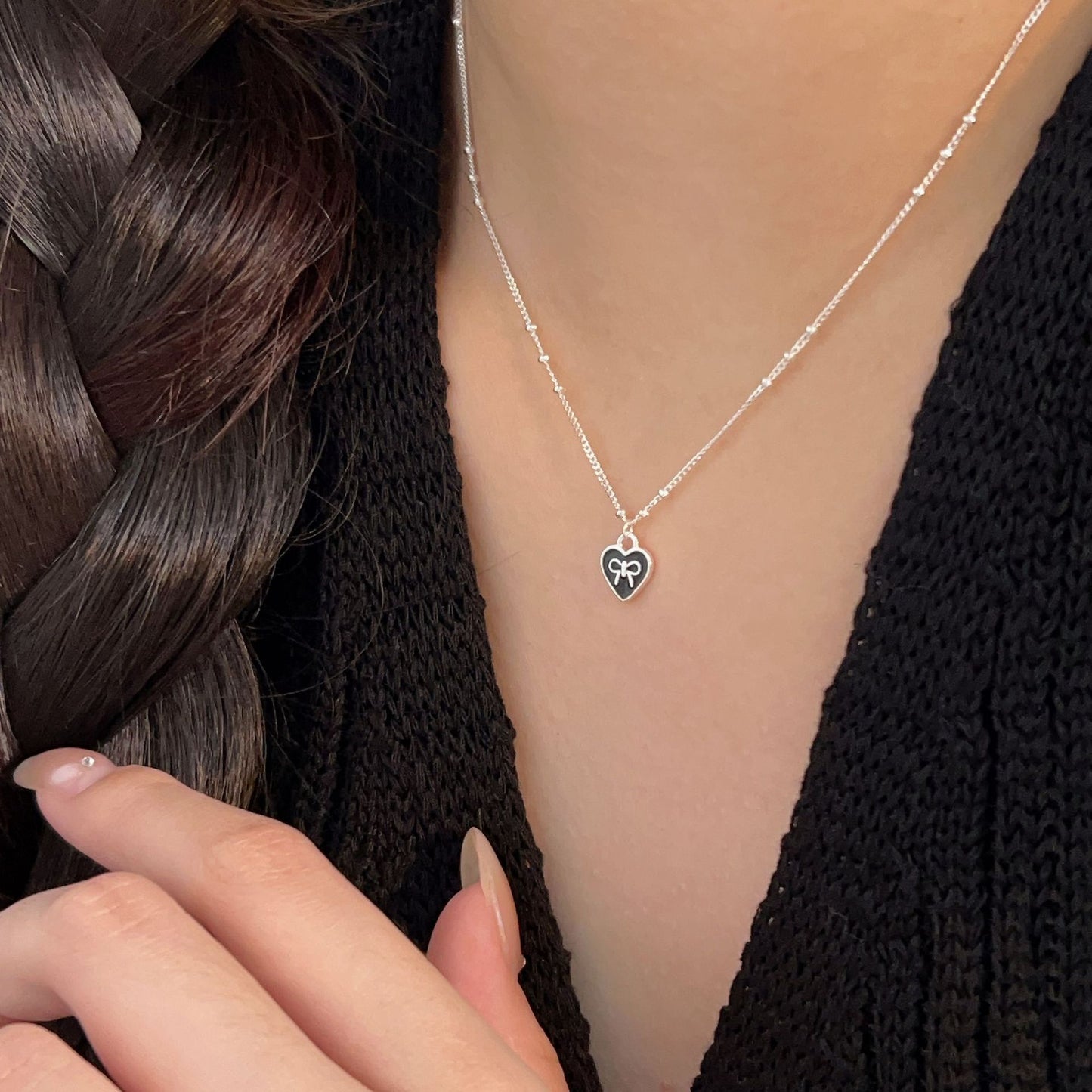 S925 Sterling Silver Bow Love Necklace for Women - Delicate Heart Shaped Clavicle Chain