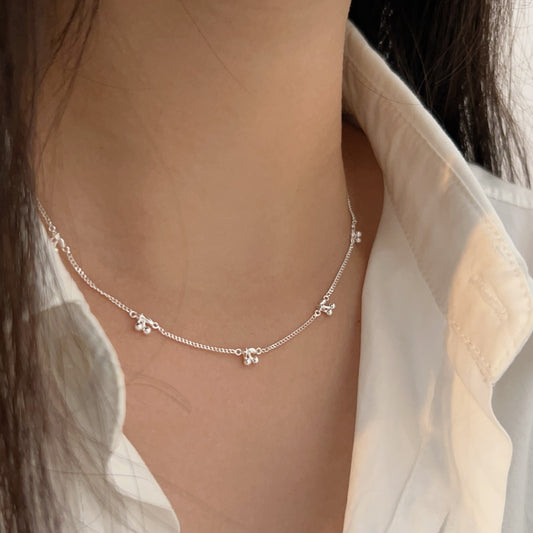 S925 Sterling Silver Cherry Necklace - Women's Ins Niche Clavicle Chain (16.1-19.7 Inches)