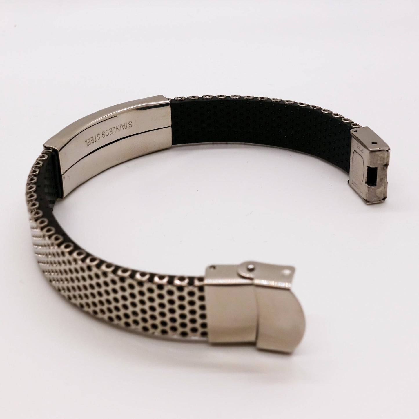 Stylish Stainless Steel Bracelet for Men – Durable & Modern Design